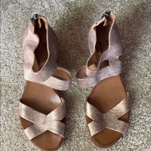 HANDMADE VINTAGE SHOES